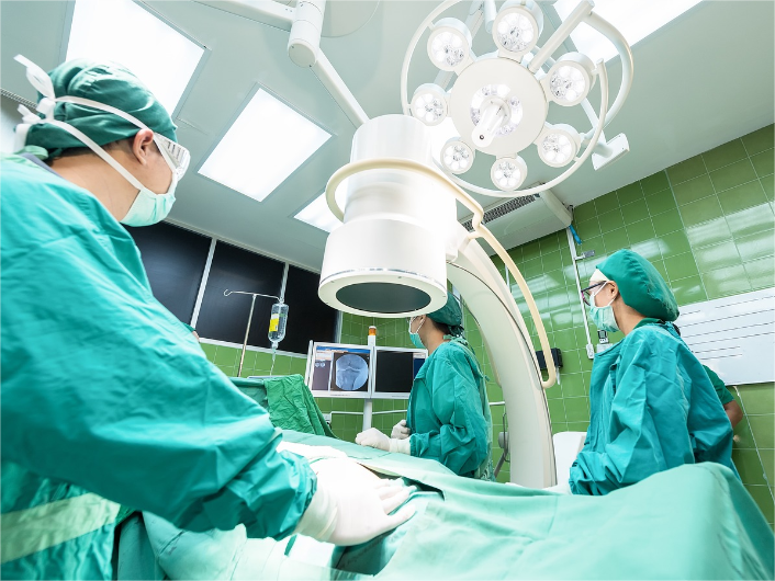 鼴鼠醫療跟您探討：可視喉鏡與直接喉鏡在氣管插管中的應用效果比較